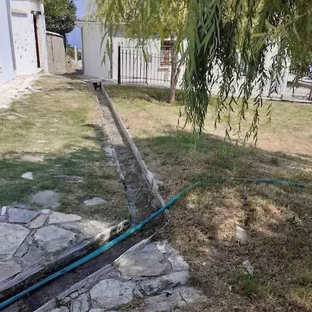 ξυλοπετρα / Wood & Stone House