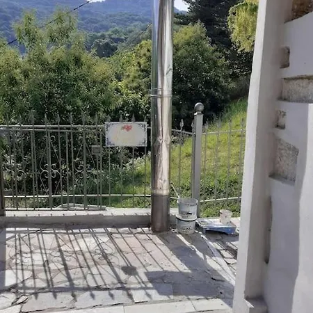 ξυλοπετρα / Wood & Stone House Apartamento