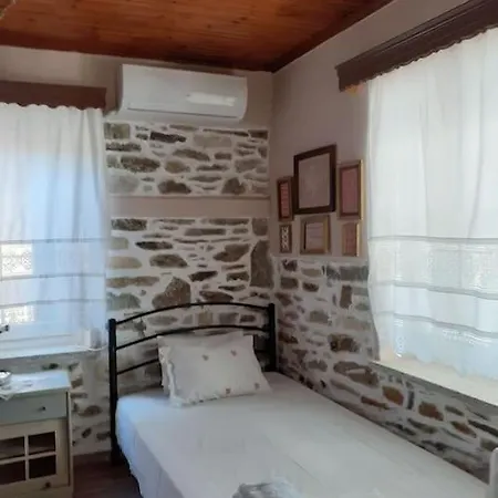 ξυλοπετρα / Wood & Stone House Apartment *