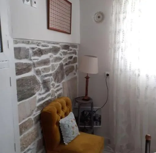 ξυλοπετρα / Wood & Stone House