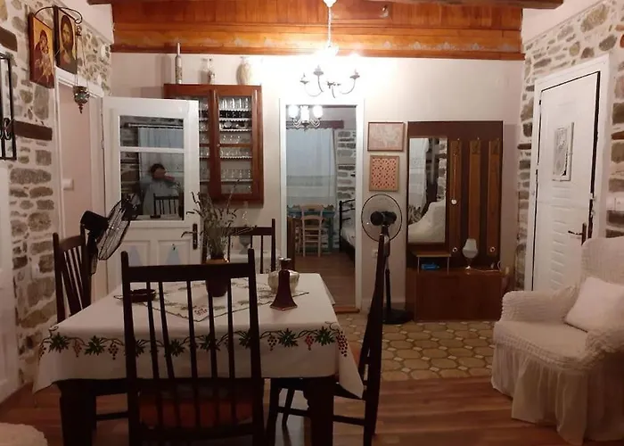 ξυλοπετρα / Wood & Stone House Lejlighed Tsagkarada